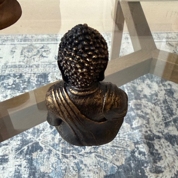 Buddha Figurine - Picture 2 of 5